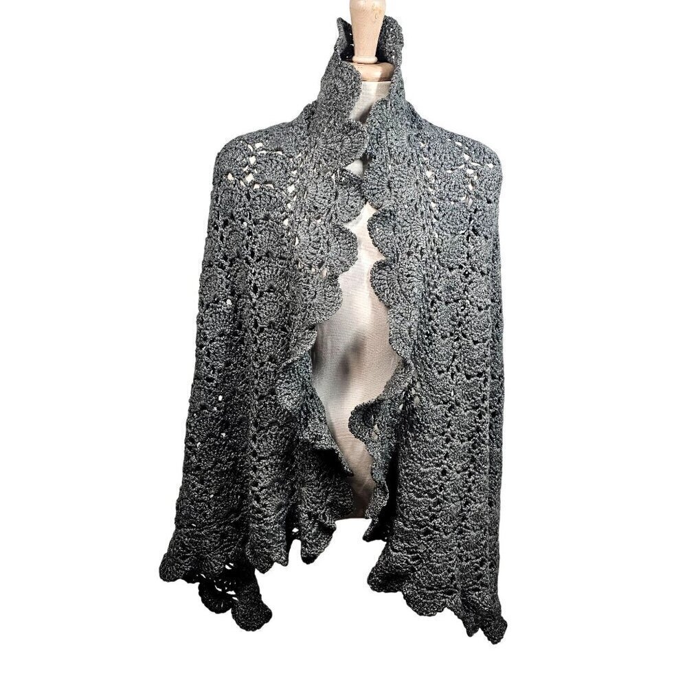 Hand Crochet Gray Wool Shawl Wrap 62 x 32 3D Roses Floral Scalloped Edge